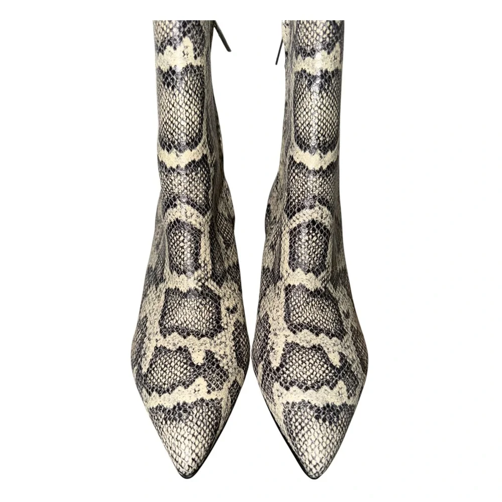 Marc Fisher LTD Iggy Boots Womens 9 Snake Print Leather Kitten Heel Booties